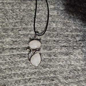 NWOT, white quartz gemstone cat pendant, silver plate, blk cord, artisan, unisex